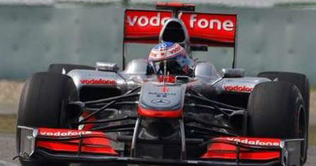 Button tops F1 first practice in China